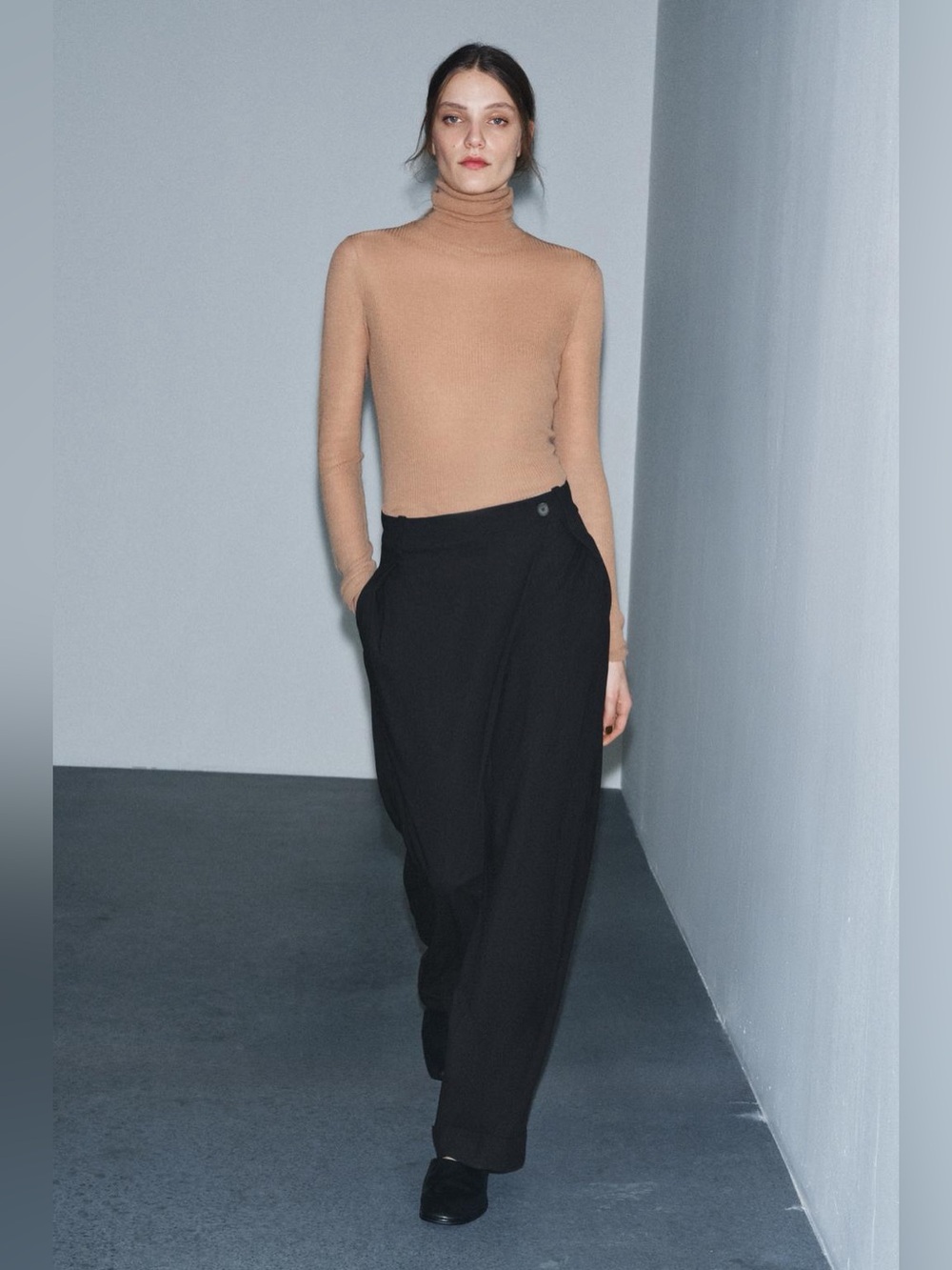 ZARA asymmetric waist pants zw collection